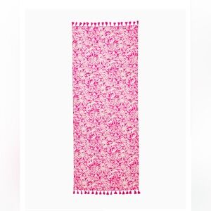 Lilly Pulitzer Resort Scarf Passionfruit Pink